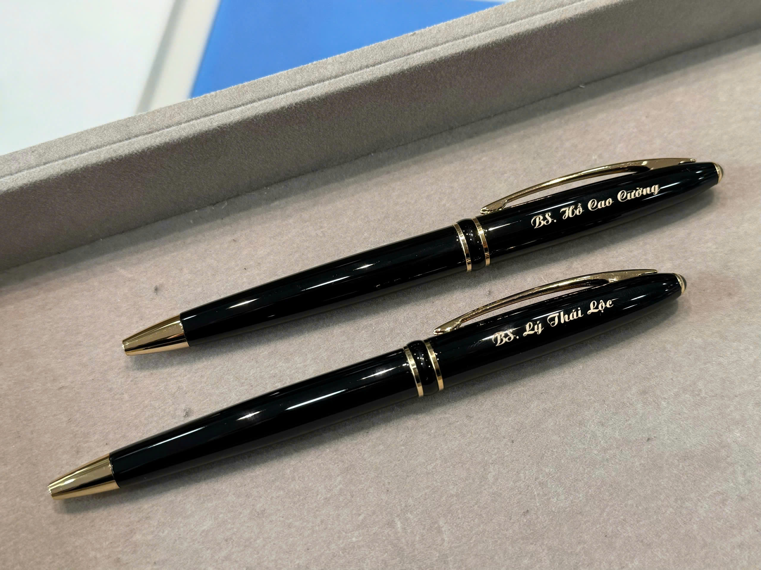 Bút bi CEO 22615 6 Bút bi Parker Sonnet Red Lacquer GT Ballpoint Pen 1931476