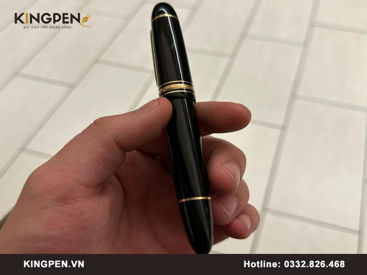 Top 10+ quà tặng sếp nam về hưu tinh tế & ý nghĩa tri ân sâu sắc 35 nơi mua quà tặng sếp nam về hưu
