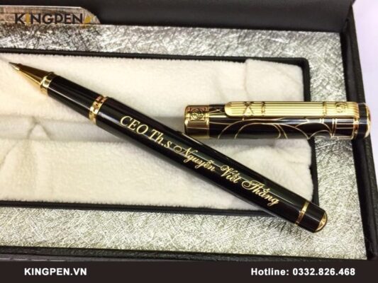 Bút ký khắc tên Picasso