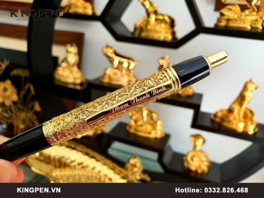 Bút mạ vàng khắc tên