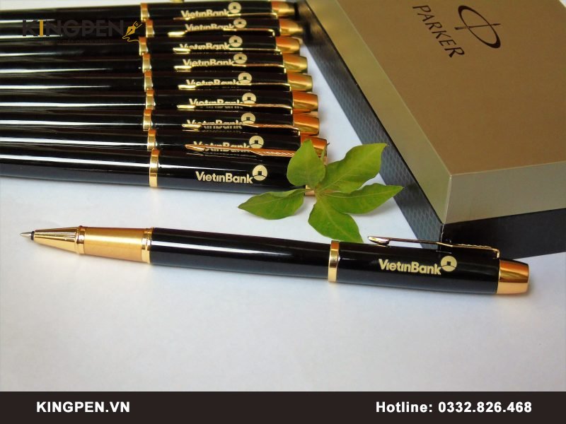 Khắc chữ laser lên bút đẹp & chuyên nghiệp theo yêu cầu